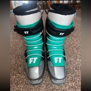 Full Tilt Soul Sister 24.5 boots